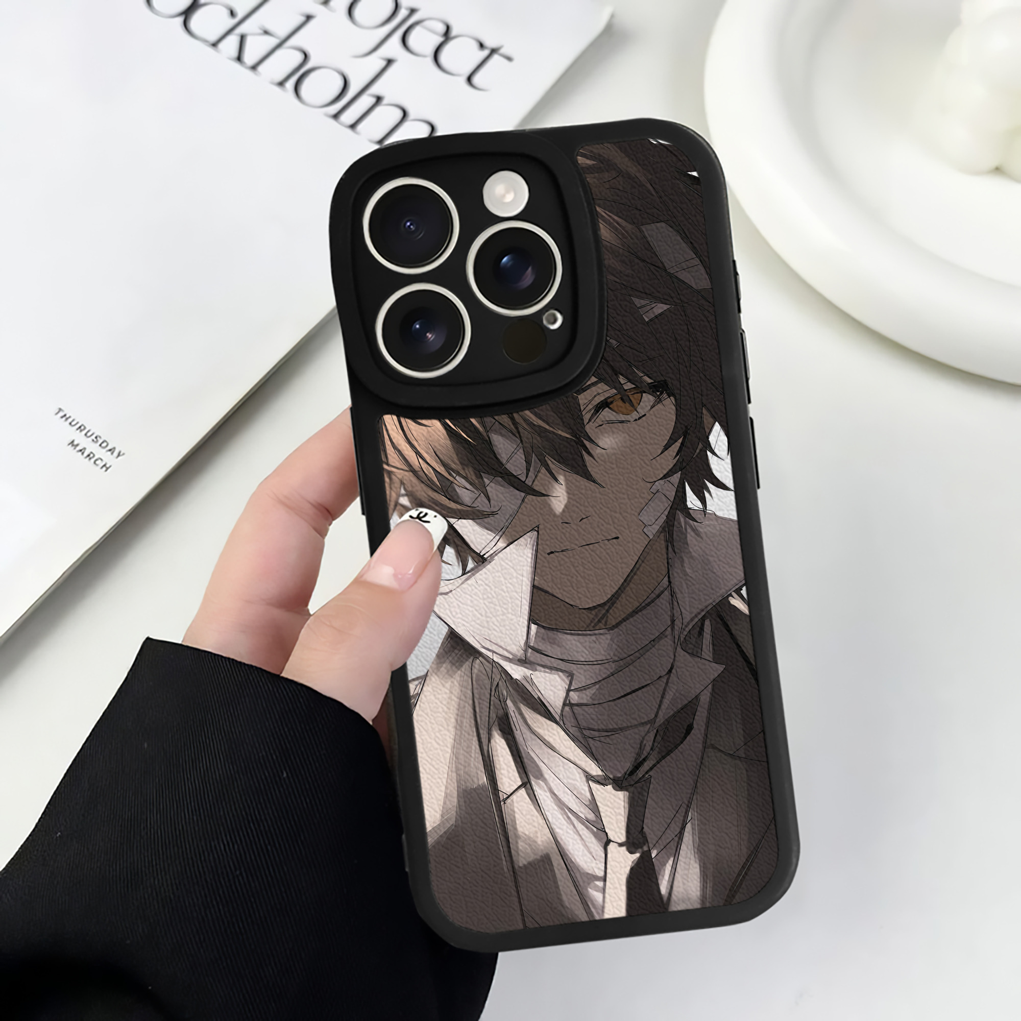 （画像用） 文豪ストレイドッグス Bungo Stray Dogs 【iPhone 16シリーズ対応】シリコンスマホケース（レザー調） 材質：シリコン
